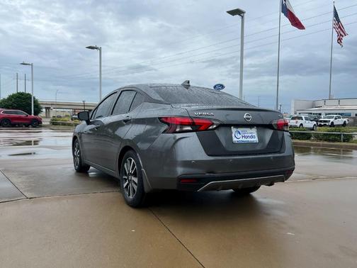 2021 Nissan Versa 1.6 SV
