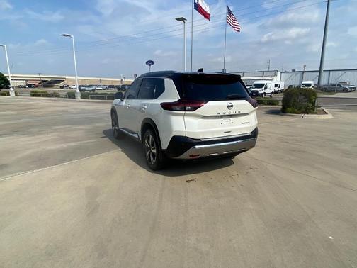 2021 Nissan Rogue Platinum
