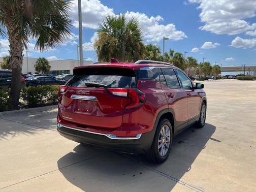 2023 GMC Terrain SLT