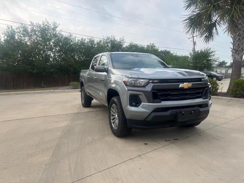 2024 Chevrolet Colorado LT