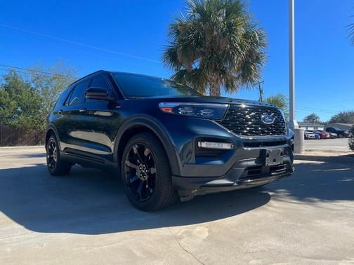 2023 Ford Explorer ST-Line