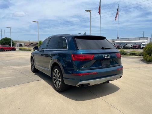 2019 Audi Q7 55 Premium Plus