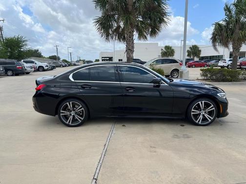2021 BMW 330 i
