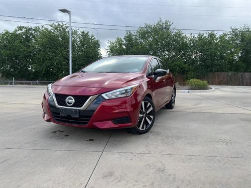 2022 Nissan Versa 1.6 SR