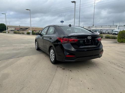2020 Hyundai Accent SE