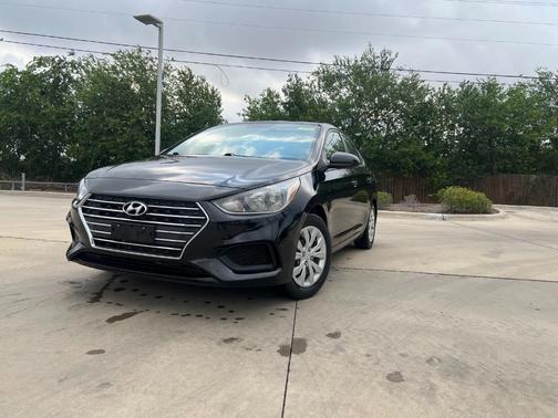 2020 Hyundai Accent SE