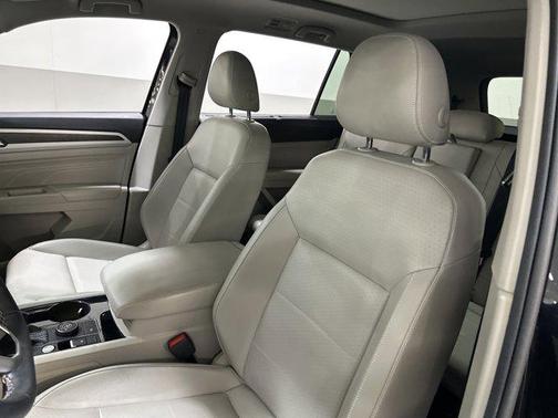 2022 Volkswagen Atlas 3.6L SE w/Technology