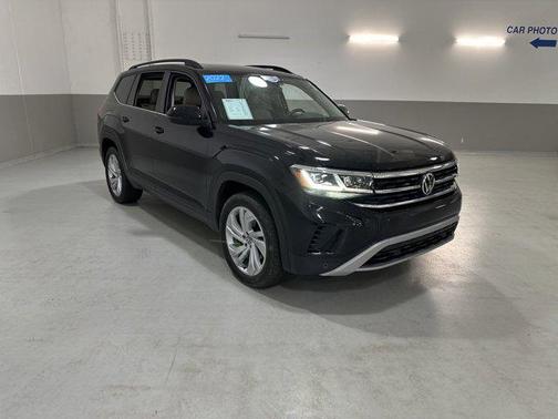 2022 Volkswagen Atlas 3.6L SE w/Technology