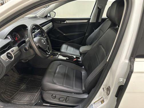 2021 Volkswagen Passat 2.0T SE