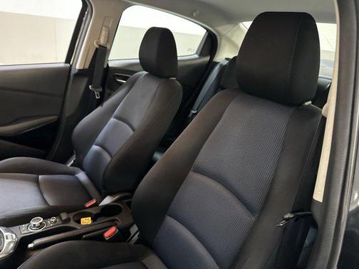 2016 Scion iA Base (A6)
