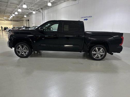 2024 Toyota Tundra Hybrid Platinum