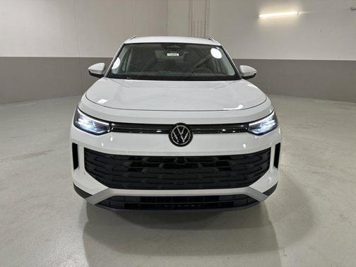 2025 Volkswagen Tiguan 2.0T SE 4MOTION