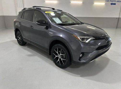 2018 Toyota RAV4 Hybrid SE