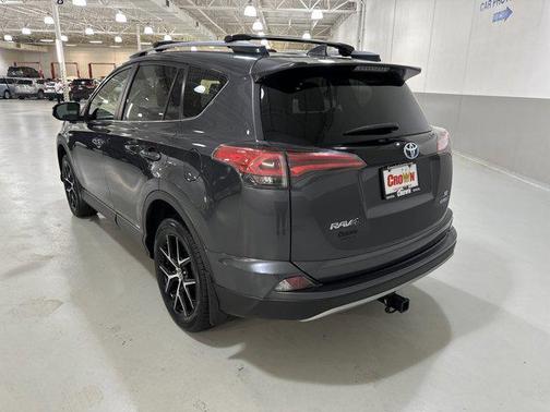 2018 Toyota RAV4 Hybrid SE