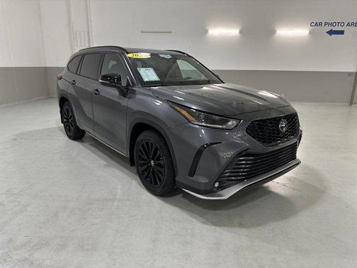 2023 Toyota Highlander XSE