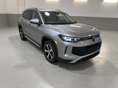 2025 Volkswagen Tiguan 2.0T SE 4MOTION