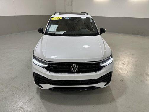 2024 Volkswagen Tiguan 2.0T SE R-Line Black 4MOTION