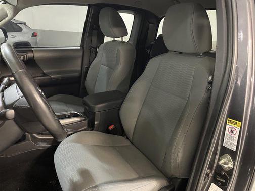 2016 Toyota Tacoma SR5