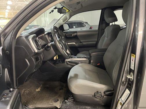 2016 Toyota Tacoma SR5