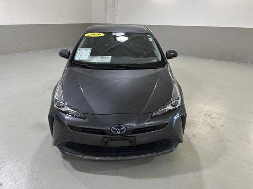 2019 Toyota Prius LE