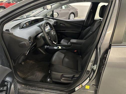 2019 Toyota Prius LE
