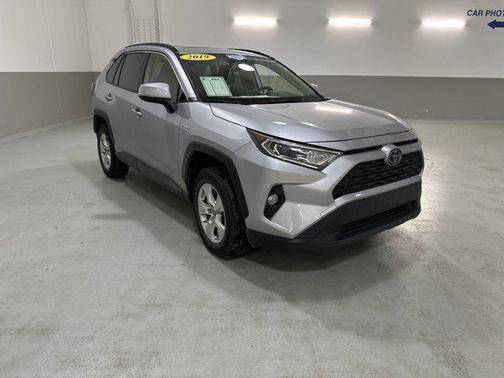2019 Toyota RAV4 Hybrid XLE