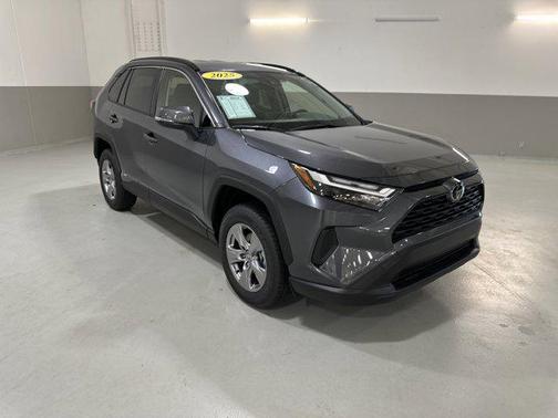 2025 Toyota RAV4 Hybrid SE