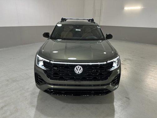 2026 Volkswagen Atlas Cross Sport 2.0T SEL