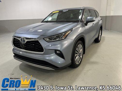 2021 Toyota Highlander Hybrid Platinum