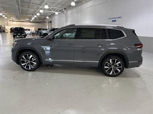 2026 Volkswagen Atlas 2.0T SEL Premium R-Line 4MOTION