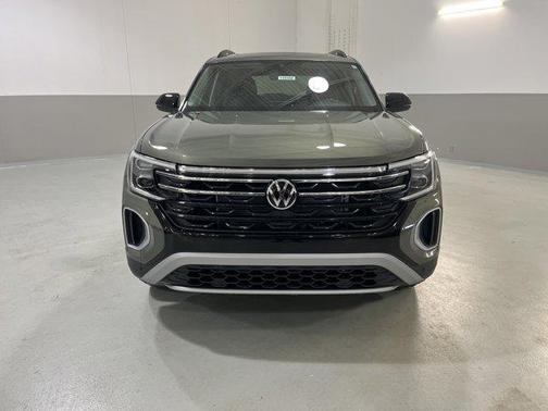 2026 Volkswagen Atlas Peak Edition