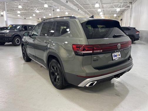 2026 Volkswagen Atlas Peak Edition