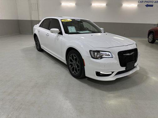 2018 Chrysler 300 S