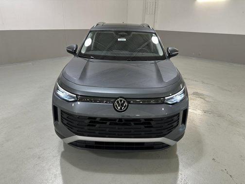 2025 Volkswagen Tiguan 2.0T SE 4MOTION