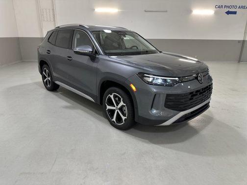 2025 Volkswagen Tiguan 2.0T SE 4MOTION