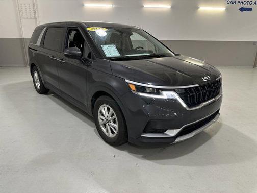 2023 Kia Carnival LX