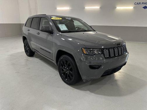 2022 Jeep Grand Cherokee Laredo