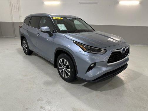 2021 Toyota Highlander Hybrid XLE