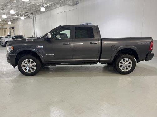 2020 RAM 2500 Laramie Crew Cab 4X4 6'4' Box