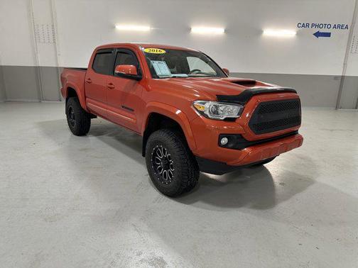 2016 Toyota Tacoma TRD Sport