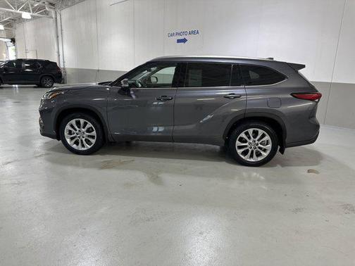 2023 Toyota Highlander Hybrid Limited