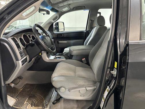 2010 Toyota Tundra Grade