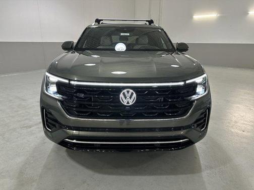 2026 Volkswagen Atlas Cross Sport 2.0T SEL Premium