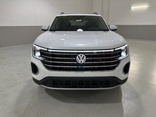 2026 Volkswagen Atlas 2.0T SE w/Technology 4MOTION
