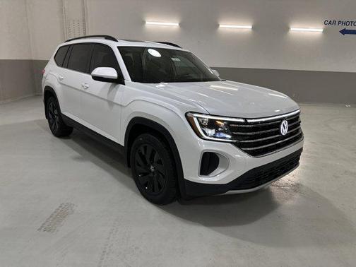 2026 Volkswagen Atlas 2.0T SE w/Technology 4MOTION