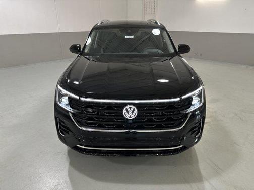 2026 Volkswagen Atlas 2.0T SEL Premium R-Line 4MOTION