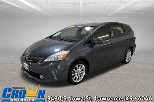 2014 Toyota Prius v Five