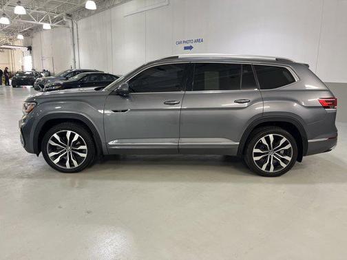 2023 Volkswagen Atlas 3.6L SEL Premium