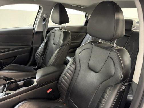 2024 Hyundai ELANTRA HEV Limited