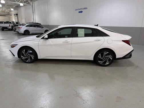 2024 Hyundai ELANTRA HEV Limited